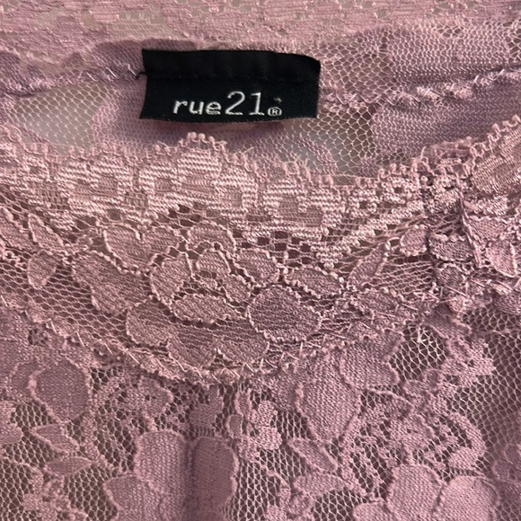 Rue 21 y2k lace top. Size xl. - Picture 2 of 4